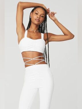 Alo Yoga Cinch Bra